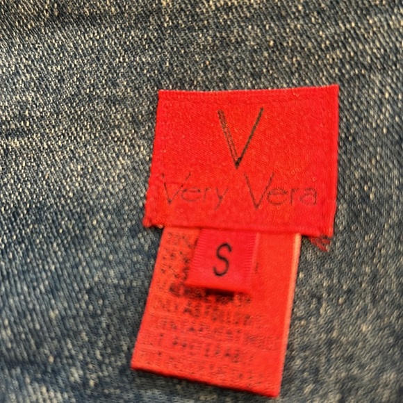 Women’s feminine embellished denim jacket by VERY VERA Size S - Picture 10 of 10